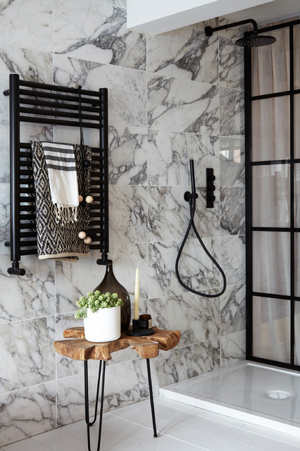 Houzz of 2018 nyklassisk-badrum