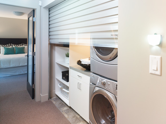 Lynndale Retreat Contemporary Laundry Room Vancouver