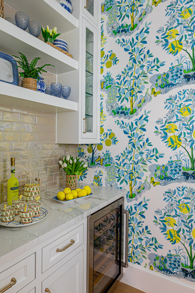 Home design - transitional home design idea in Dallas