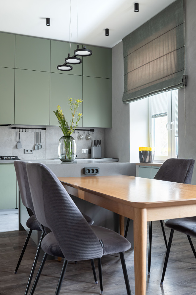 КВАРТИРА С ЯРКИМИ АКЦЕНТАМИ В СТАРОМ ФОНДЕ