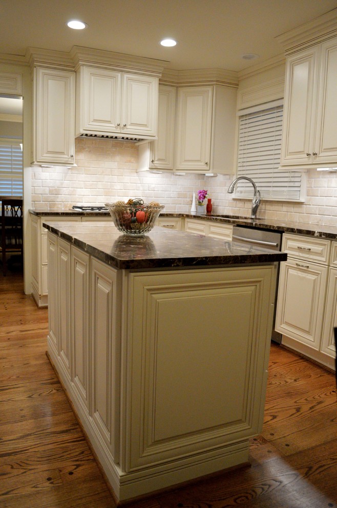 Sandy Springs - Traditional Style Whole House Renovations