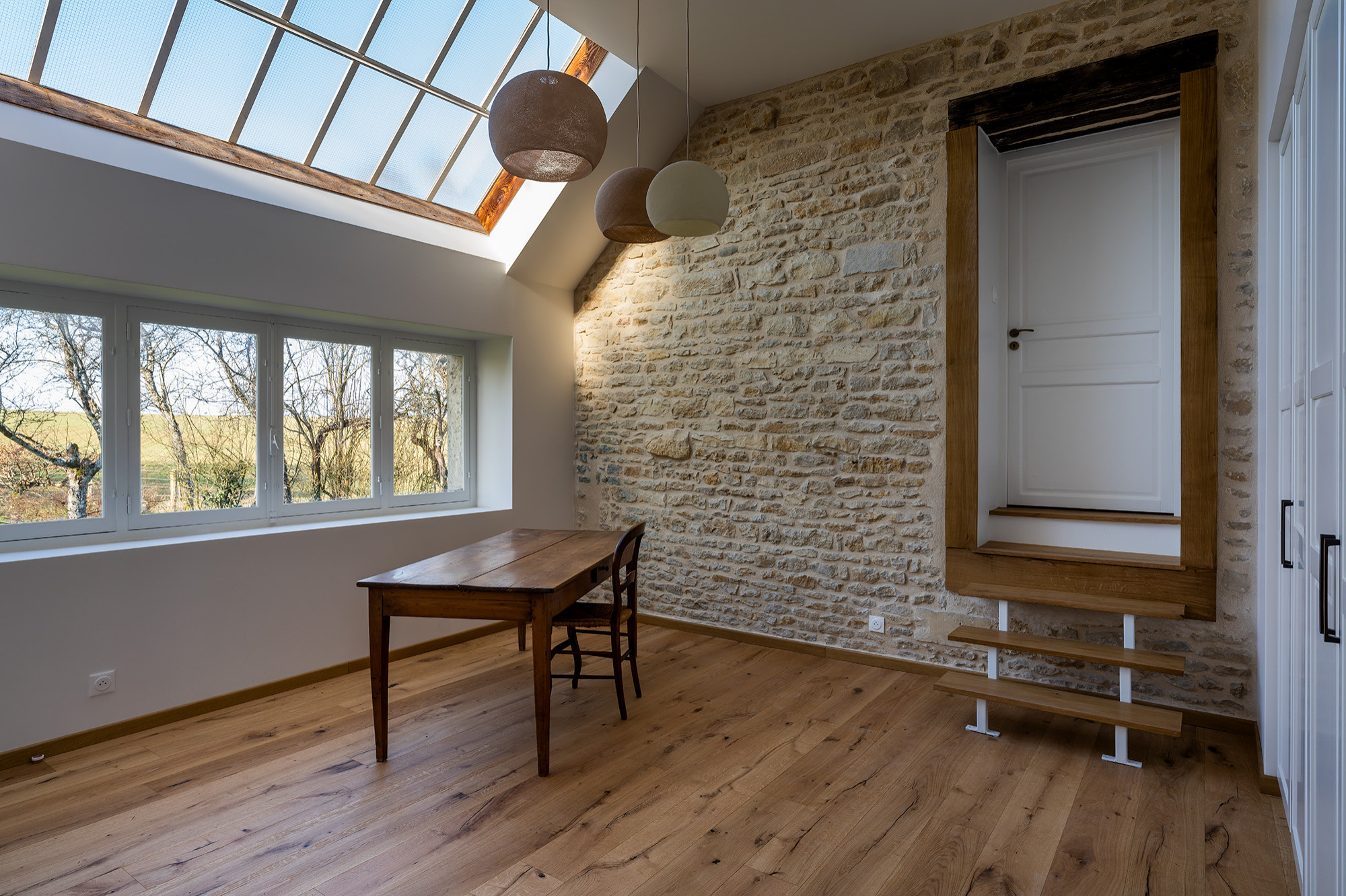 LA RENAISSANCE D'UN ATELIER A LA VUE EPOUSTOUFLANTE