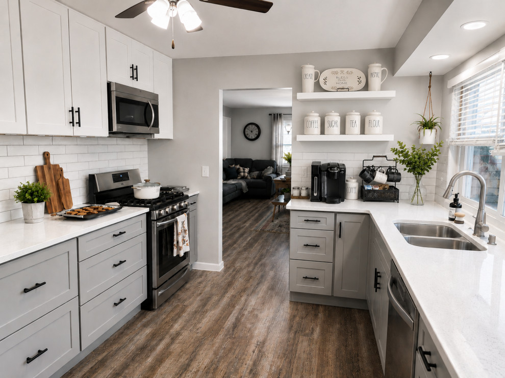 Jackson / White & Grey Shaker Kitchen