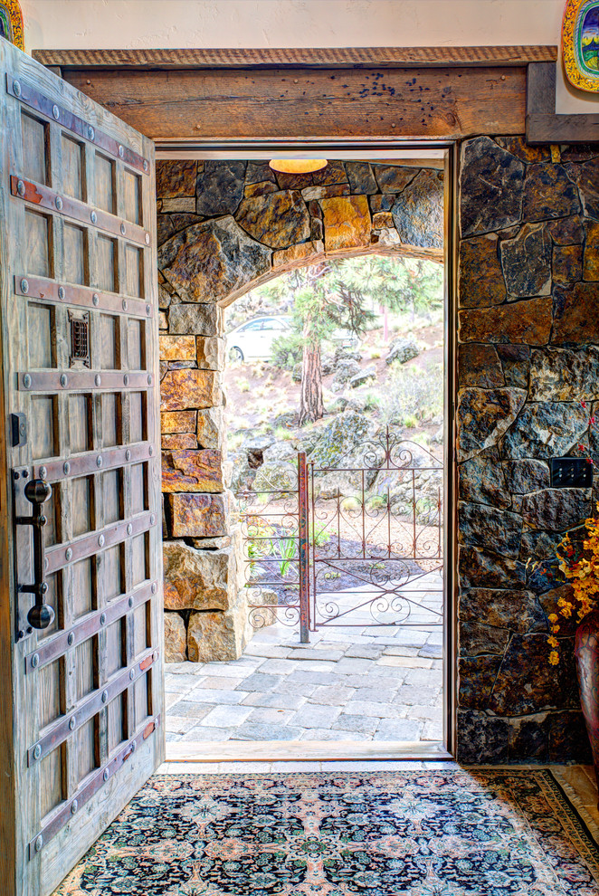 Entryway - rustic entryway idea