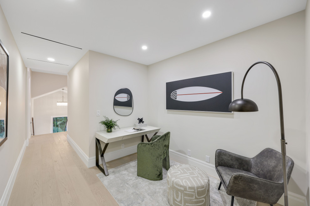 PRIVATE RESIDENCE - OCEAN RIDGE