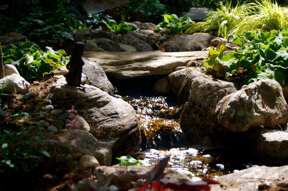 Inspiration for a rustic landscaping in Boston.