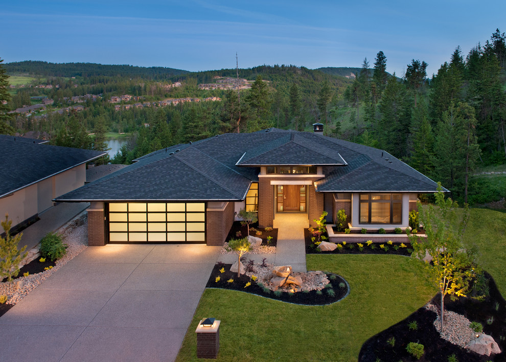 Transitional exterior in Vancouver.