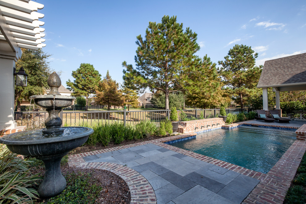 Transitional pool photo in Houston