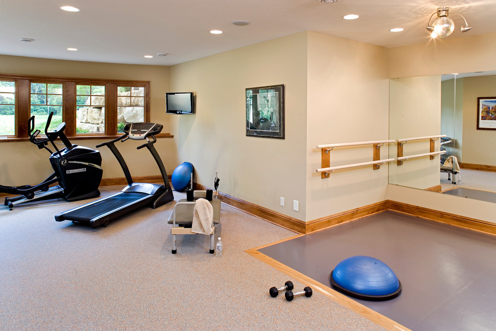 Inspiration for a timeless home gym remodel in Minneapolis with beige walls