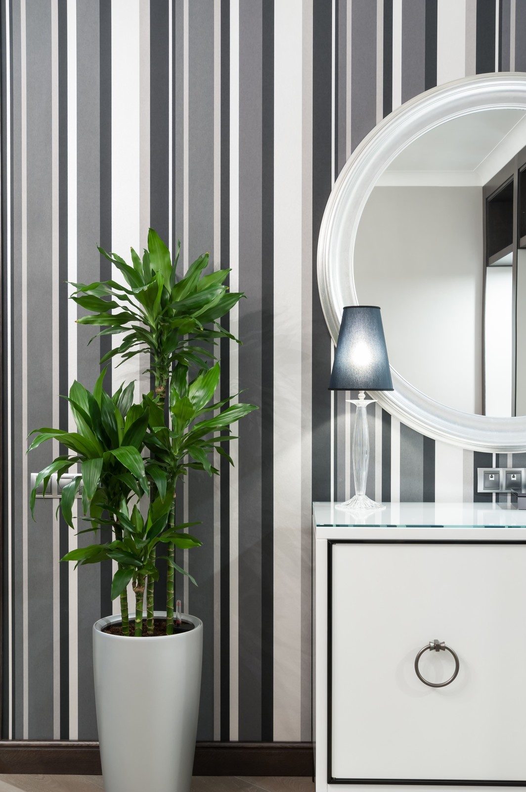 Реализованный проект интерьеров квартиры 159 кв. метров на Суворовском проспекте