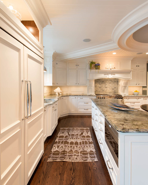 Arched Island...X2 traditional-kitchen