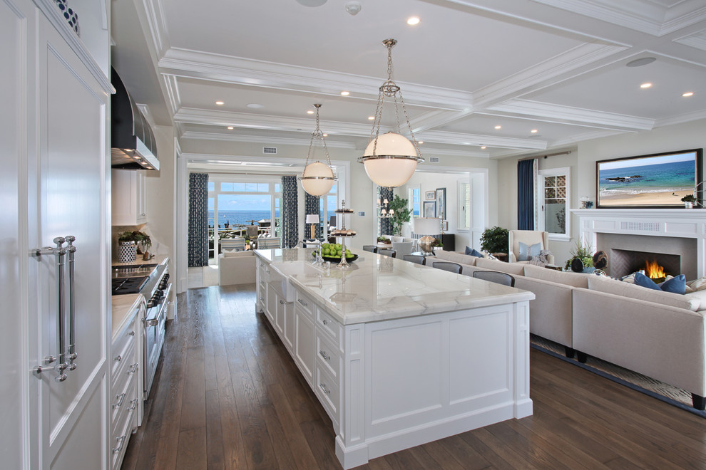 Example of a transitional kitchen design in Orange County