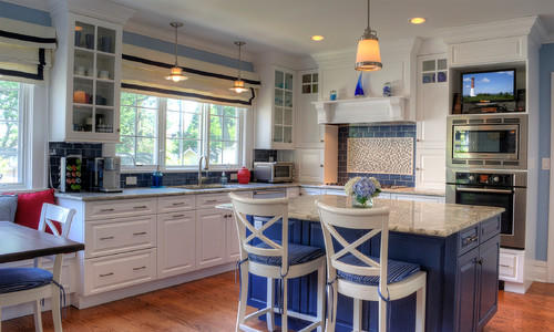 Beach-styled white and blue country kitchen