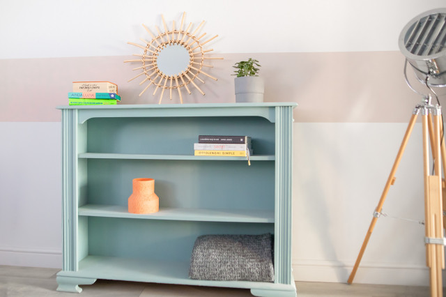 Brighton AirBnB contemporary-living-room