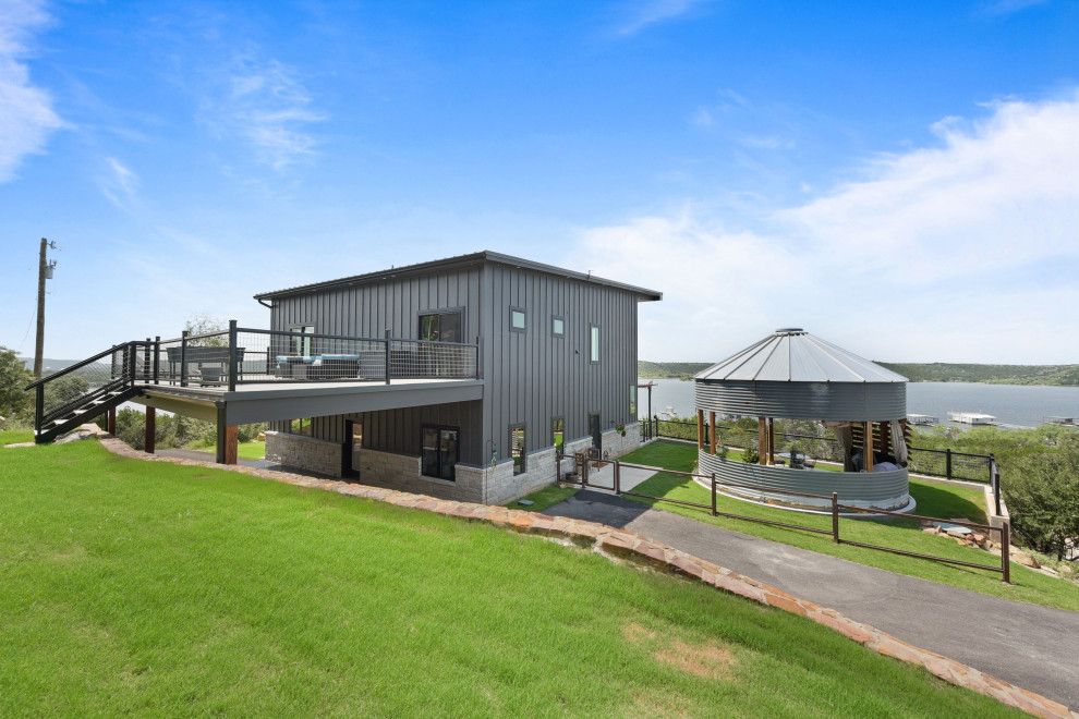 Hillside Lake View Home