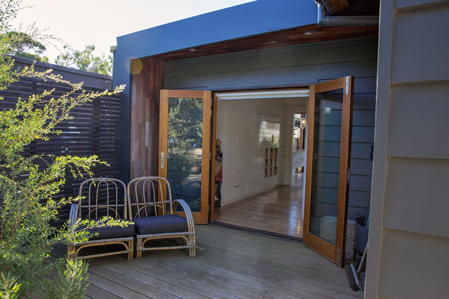 Contemporary Beach House contemporary-terrace