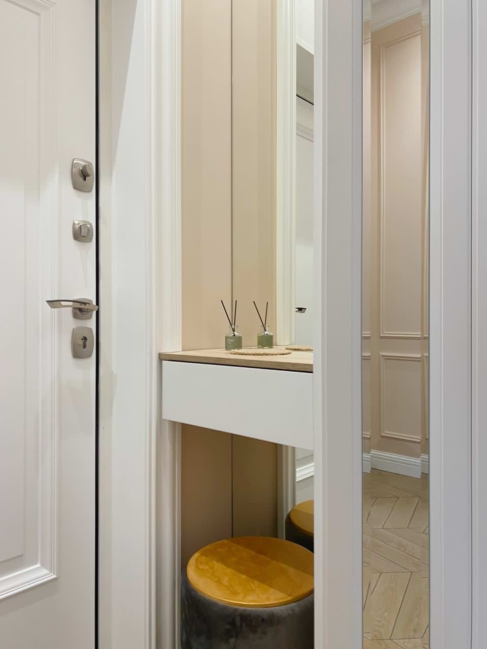 ЖК «Бенуа», гардеробный шкаф в прихожей