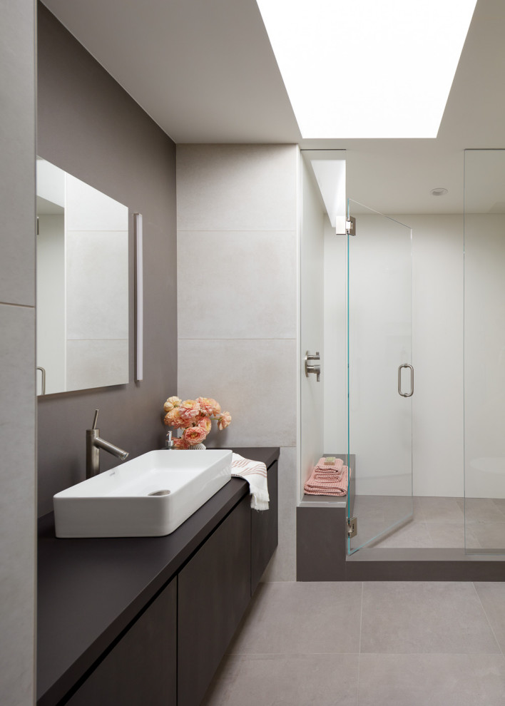 Los Gatos Modern Modern Bathroom San Francisco by Bynn Esmond