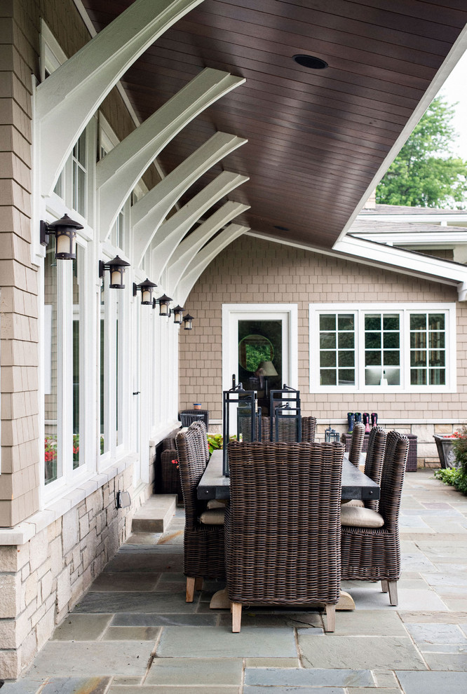 Design ideas for a traditional patio in Louisville.