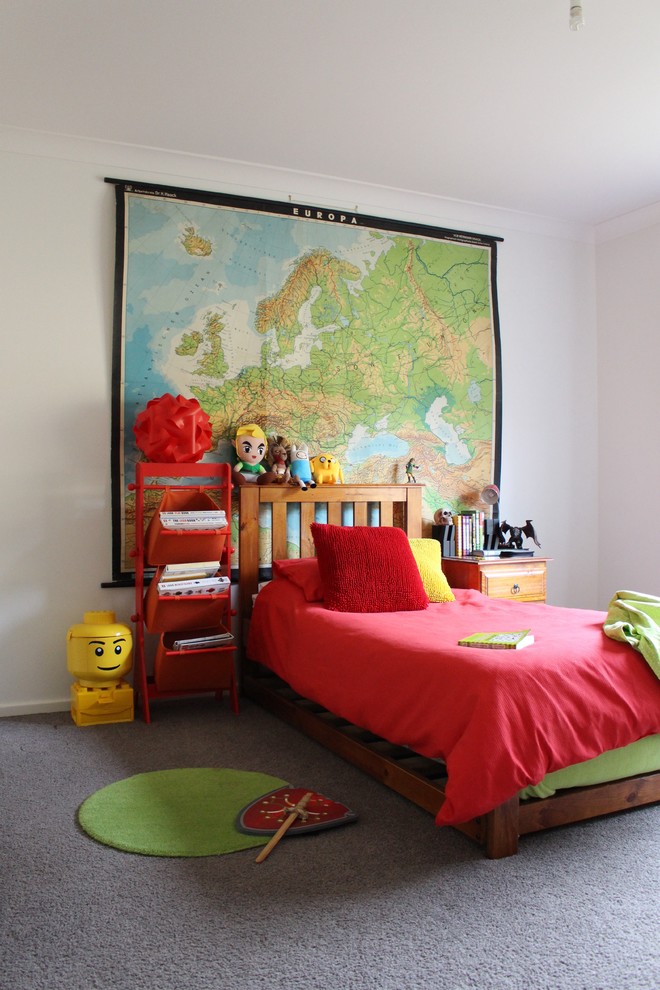 Design ideas for a mid-sized eclectic kids' bedroom for boys in Sydney with white walls and carpet.