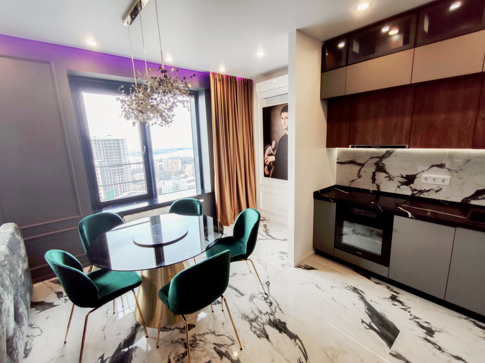 Обеденная зона в квартире-студии