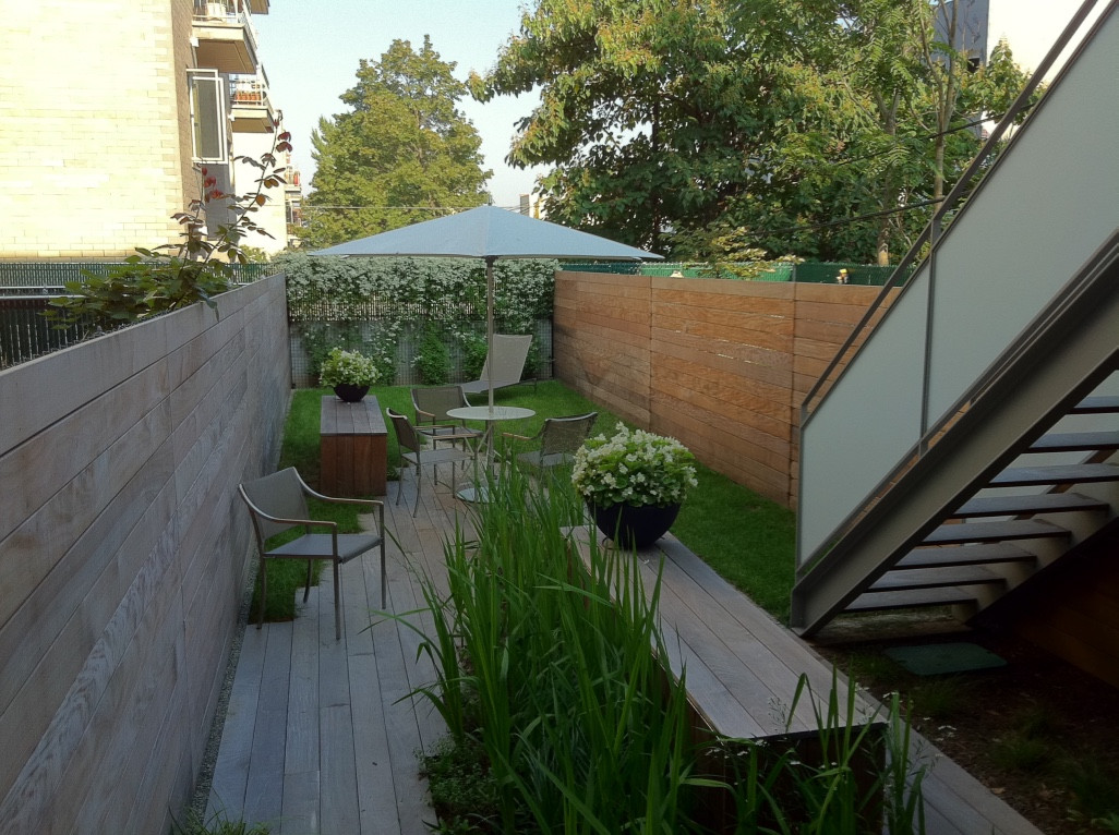 Narrow Townhouse Garden