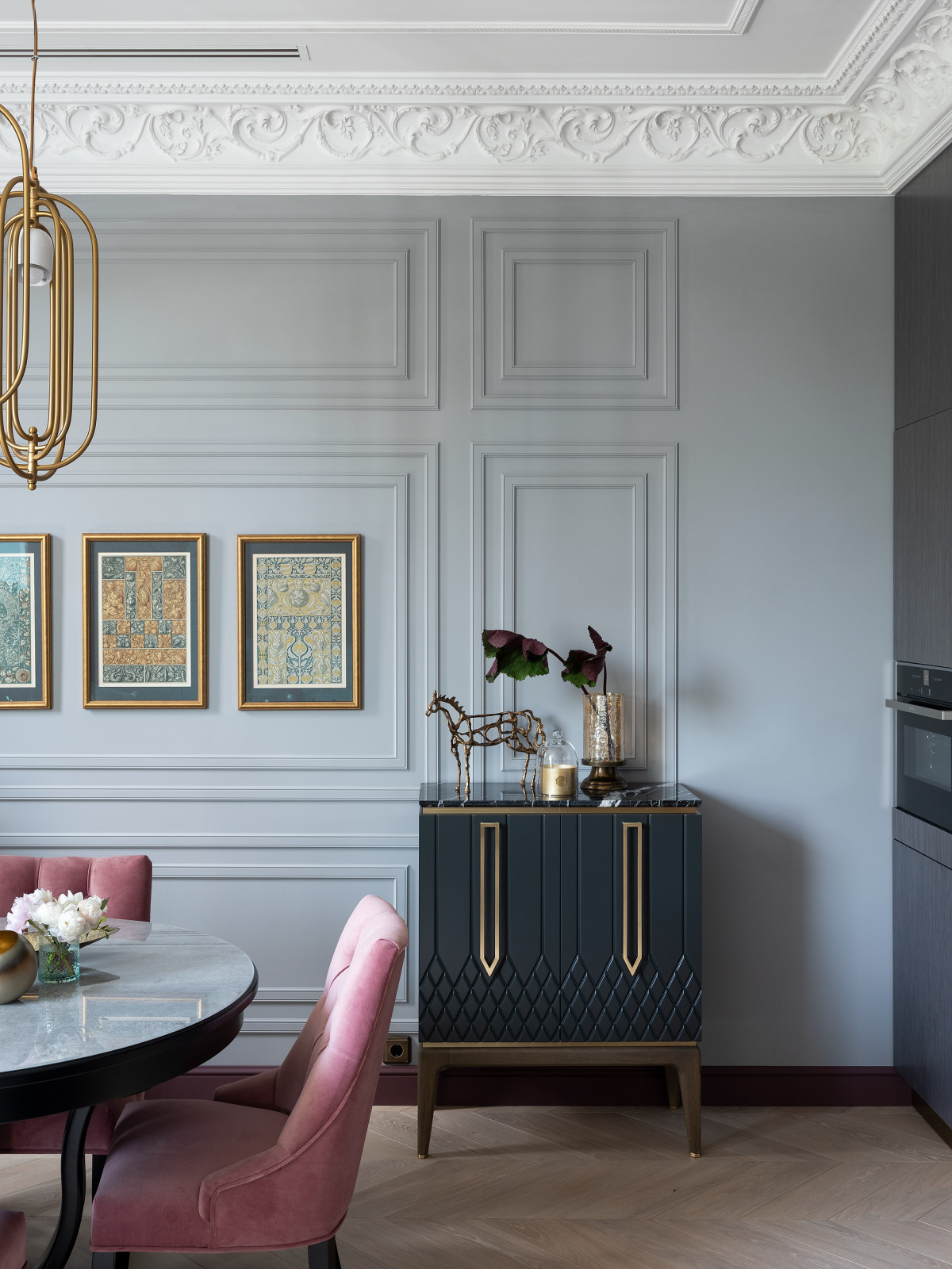 Evolution Квартира с пионами