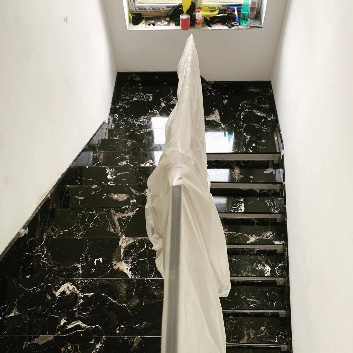 Лестница из мрамора