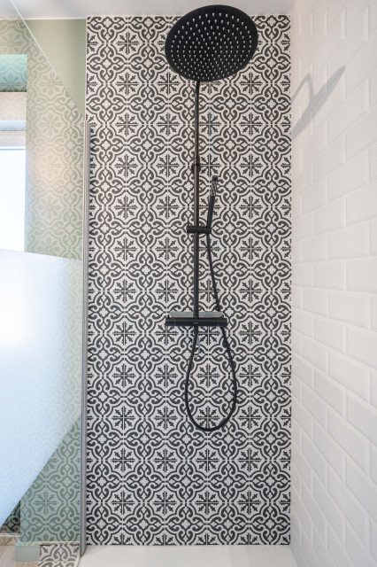 R&eacute;alisation "Fa&iuml;ence" mediterran-badezimmer