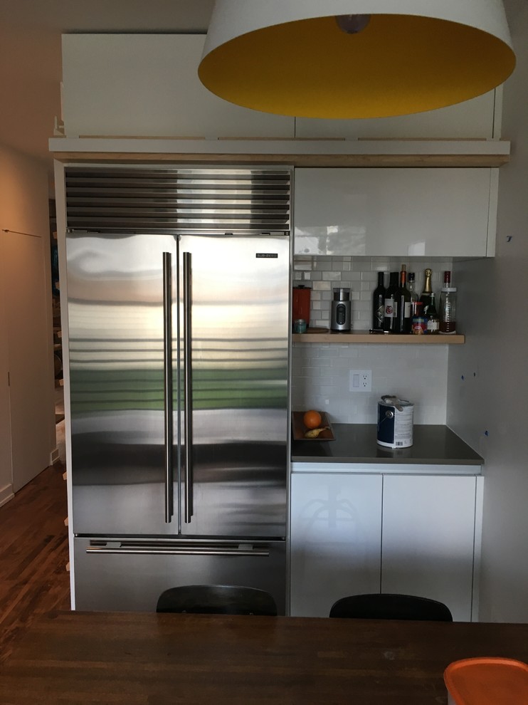 Kitchen - kitchen idea in Chicago