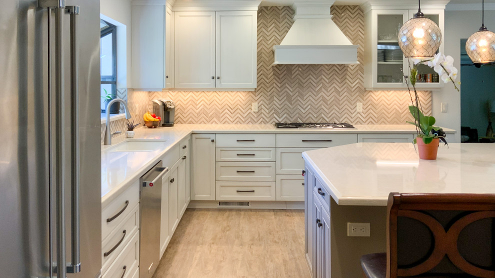 Kitchen with Unique Island