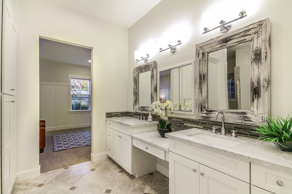Example of a transitional bathroom design in Phoenix