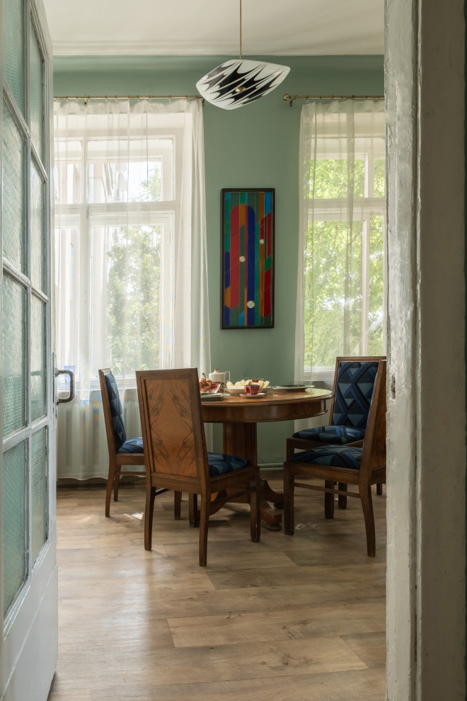 Дом на набережной