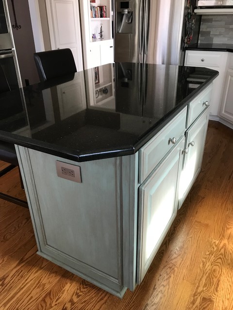 Transitional White Kitchen fusion-kitchen
