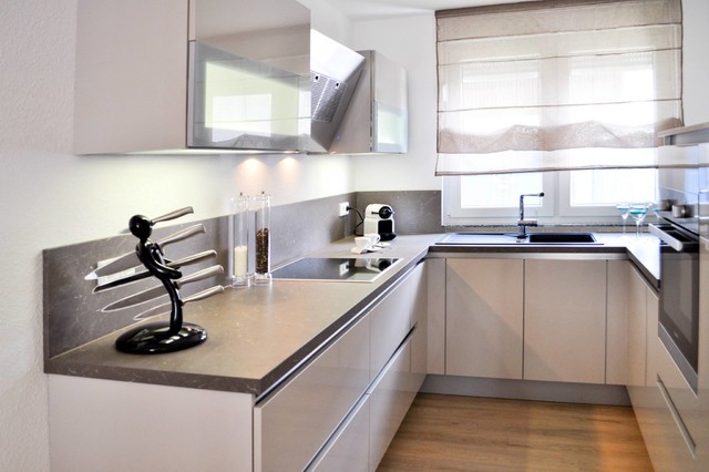 Musterhaus contemporaneo-cucina