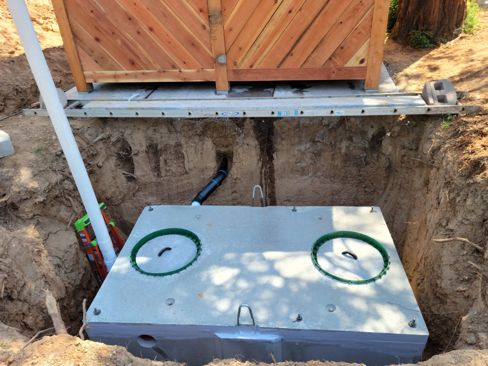 Outdoor Pool Bathroom (ADU)