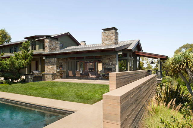 Longfellow Drive trendy-hus-og-facade