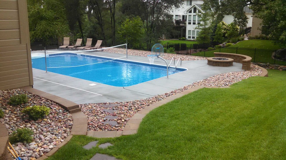 Inspiration for a backyard pool remodel in Omaha