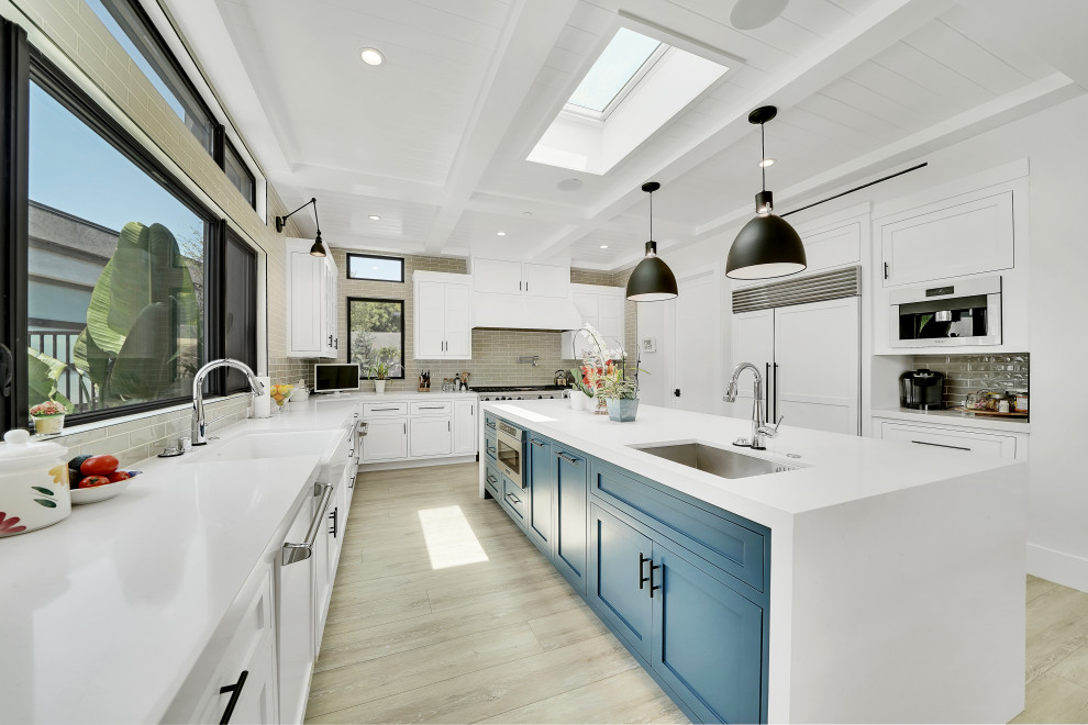Inspiration for a modern kitchen remodel in Orange County