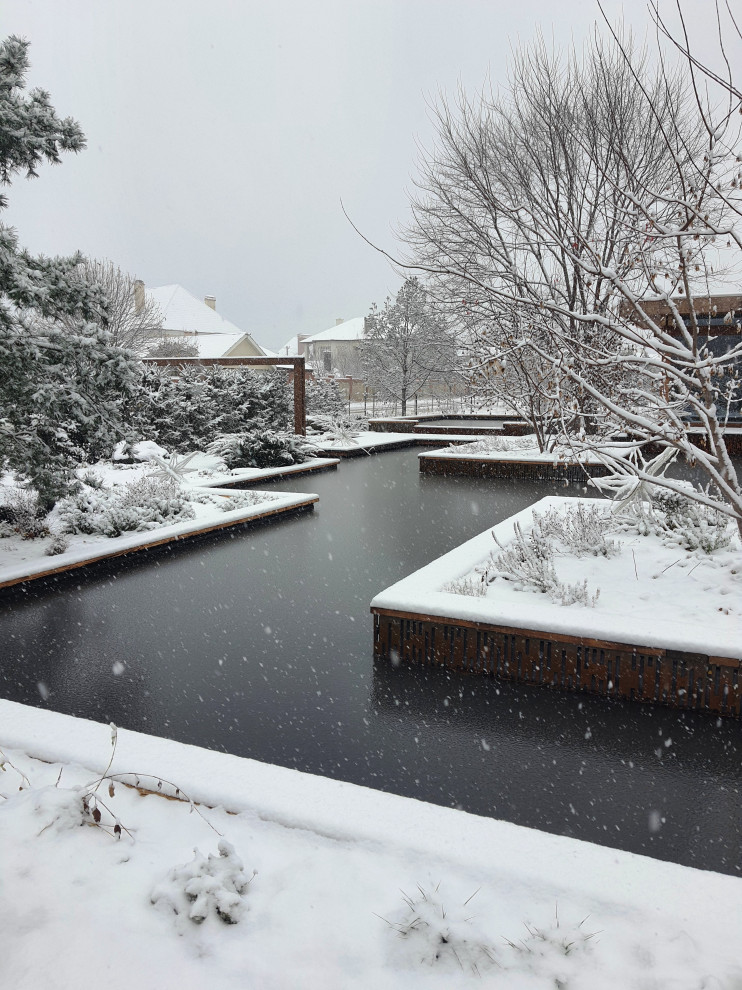 Водоем в  саду