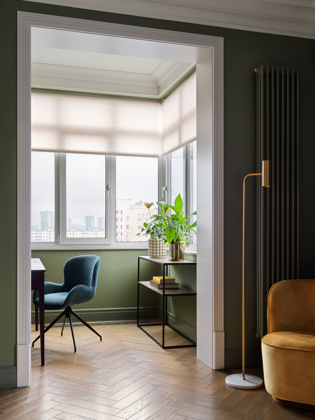 Яркая квартира с классическими элементами