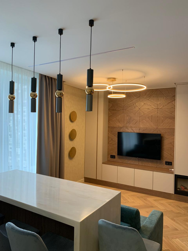 Кухня-гостинная с камином