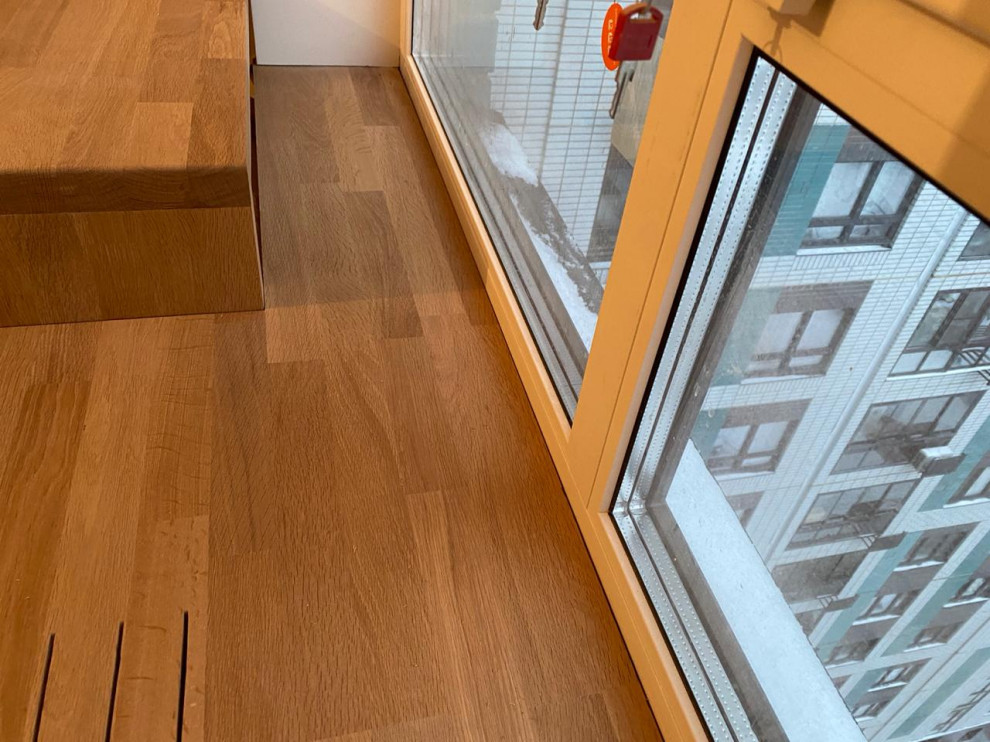 Подоконник-столешница с местом для хранения