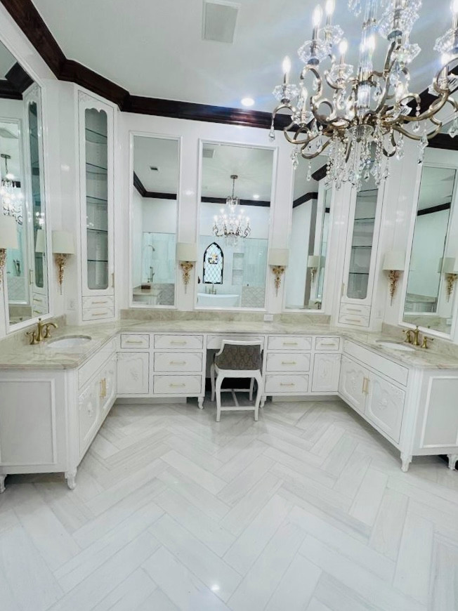 Grand Master Bath