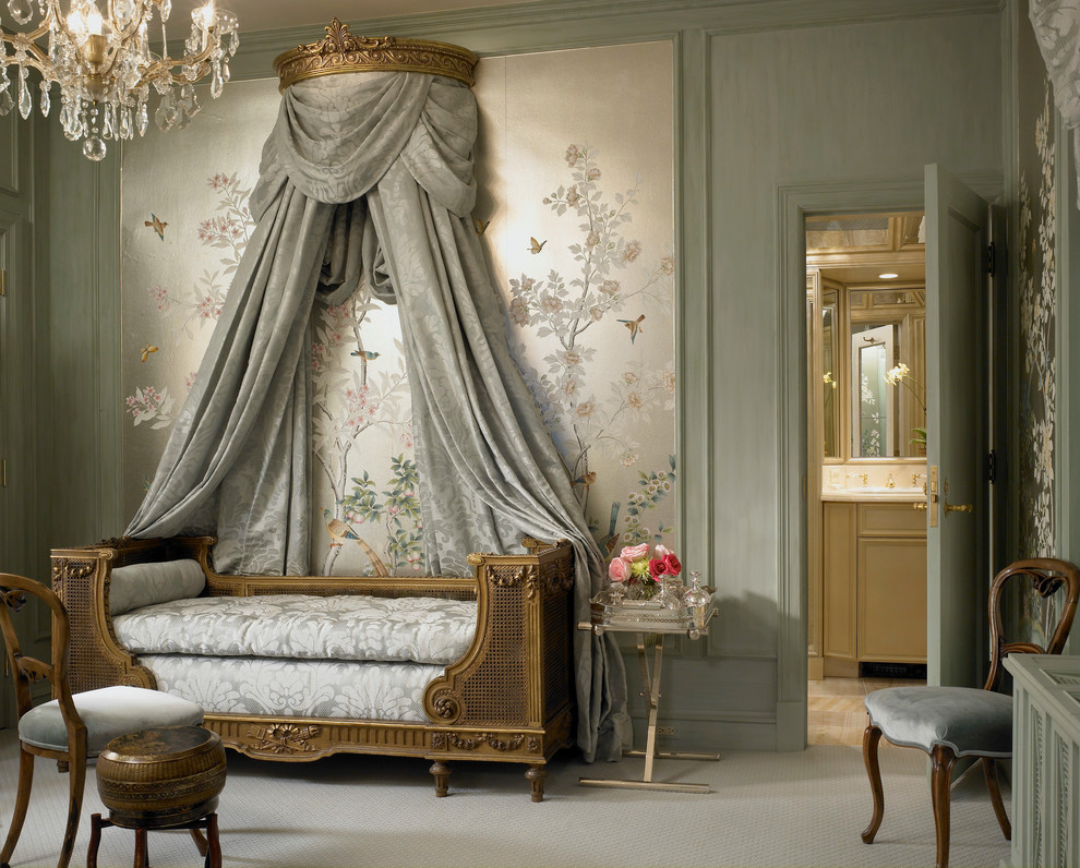 Inspiration for a mid-sized traditional guest bedroom in Chicago with grey walls, carpet and no fireplace.