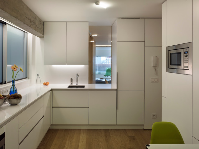 Reforma de piso en Vigo modern-kitchen
