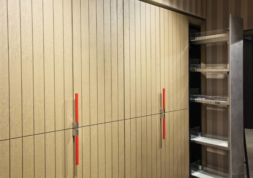 Кухня «Квадра» - сочетание классических и нетрадиционных форм.