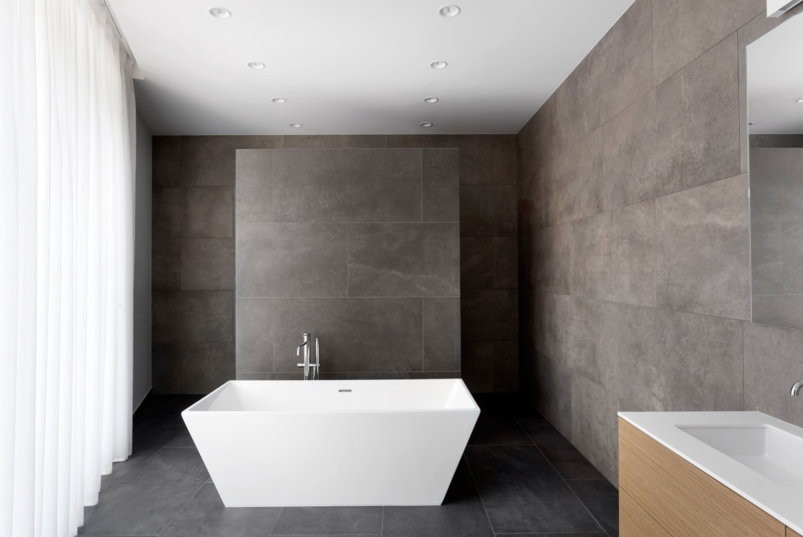 Интерьер дома в селе Новые Безрадичи