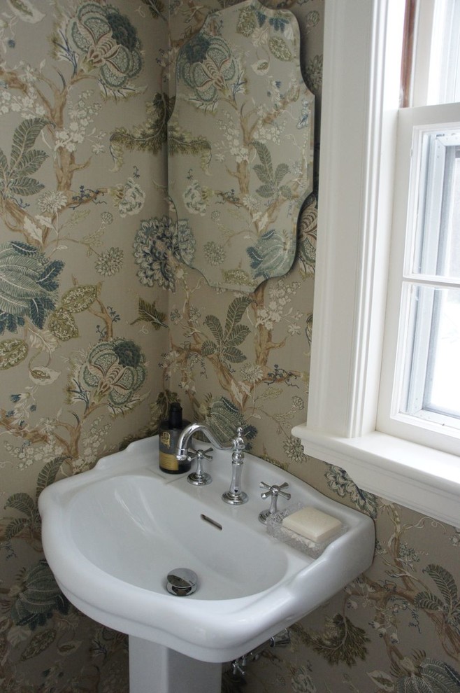Inspiration for a traditional bathroom in Boston.