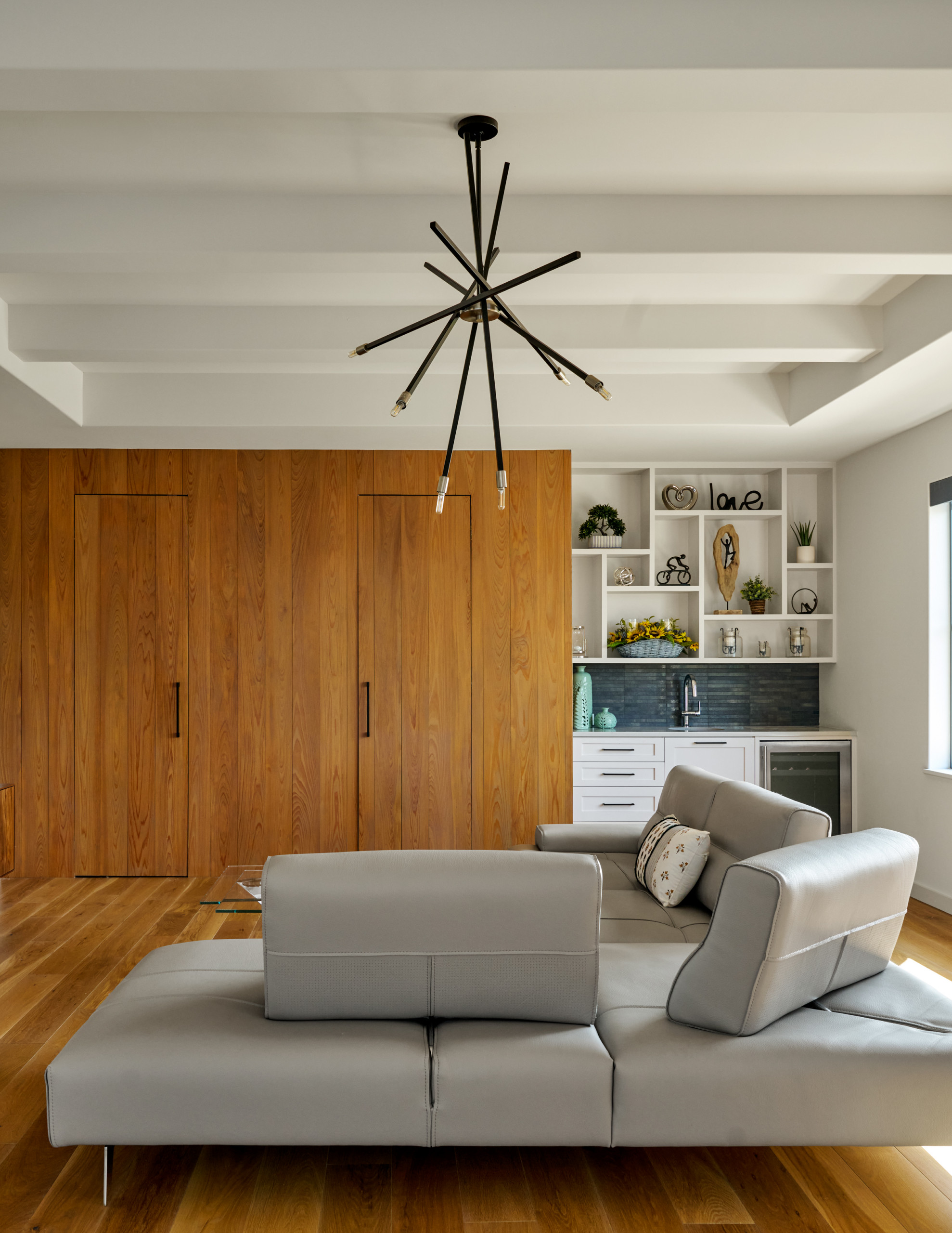 Modern Hill Country